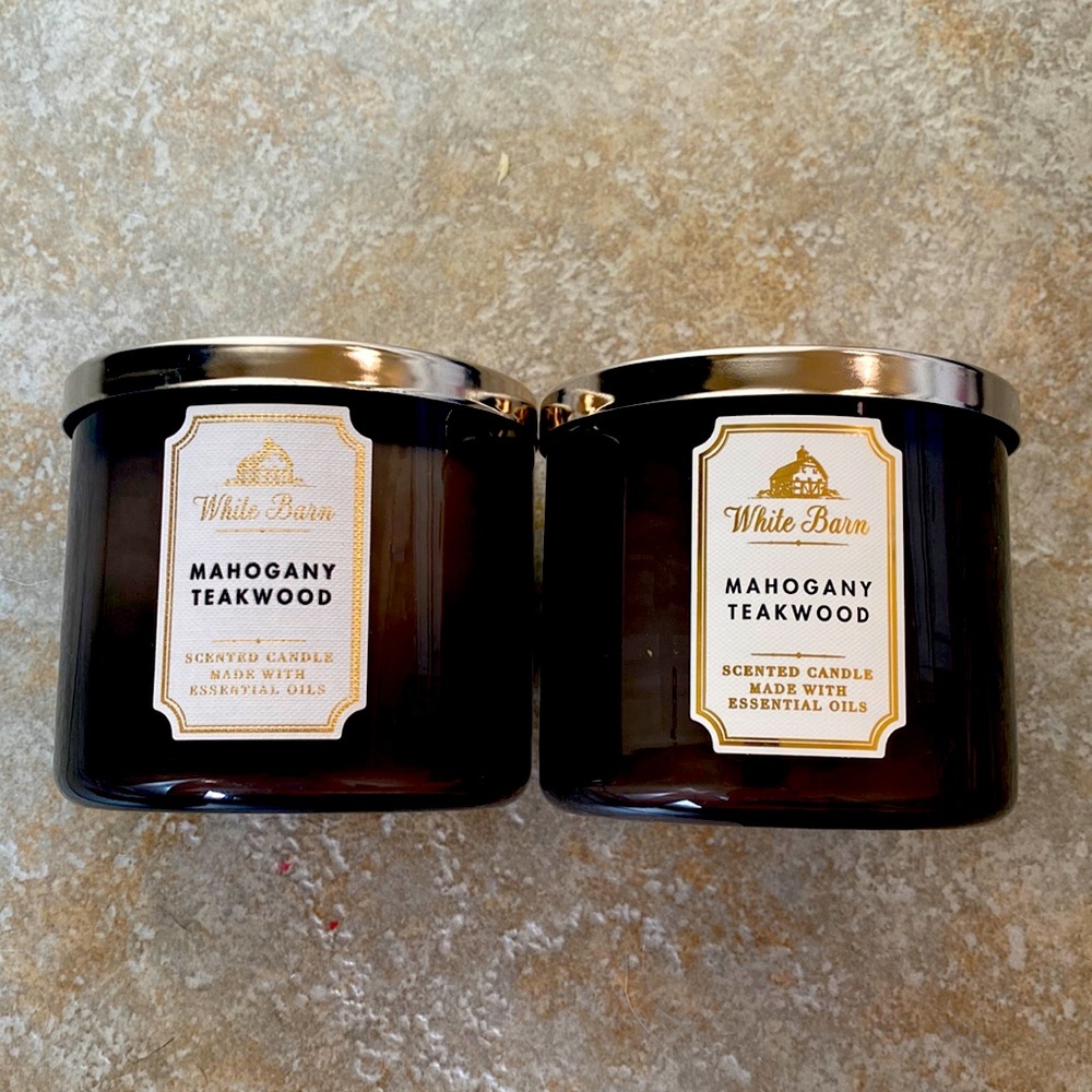 Set of 2 large Bath and Body Works Mahogany Teakwood candles